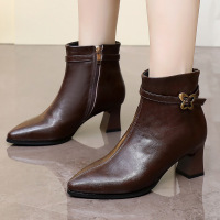 尖头短靴女粗跟25秋冬新款加绒真皮女靴百搭气质软底英伦风马丁靴