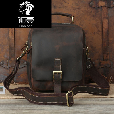 狮壹（Lionone）真皮斜挎包手工疯马皮男士单肩包简约牛皮复古邮差包男包ipad包咖啡色默认颜色