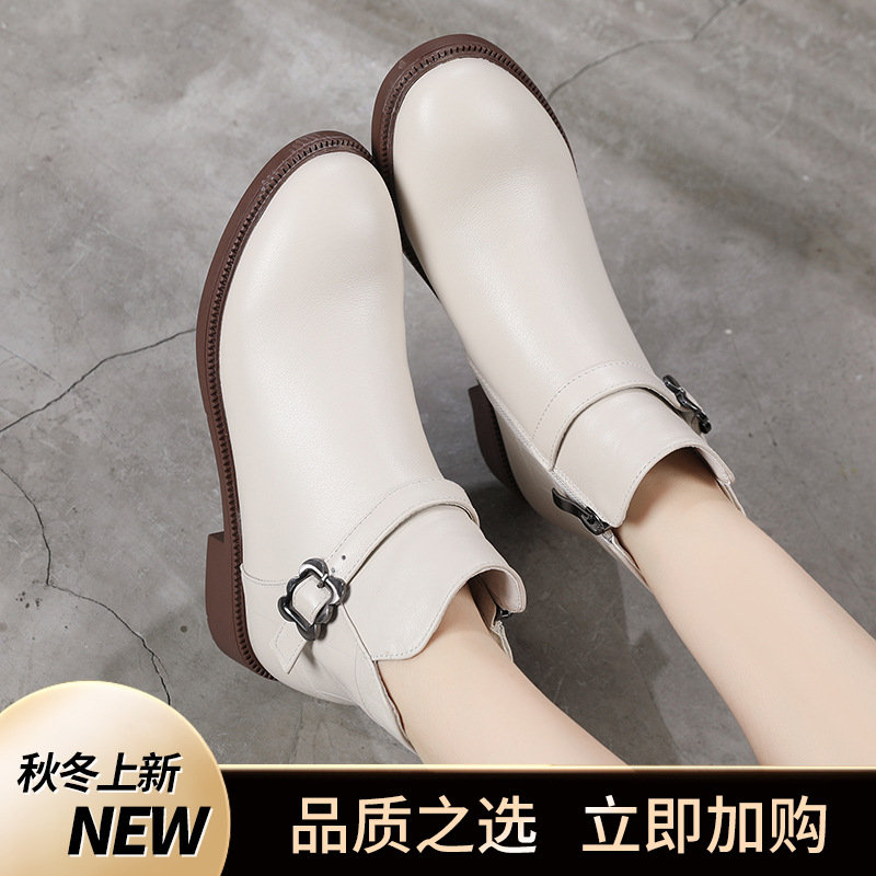 真皮妈妈棉鞋女冬加绒棉靴中年女短靴防滑皮鞋复古大码女棉鞋