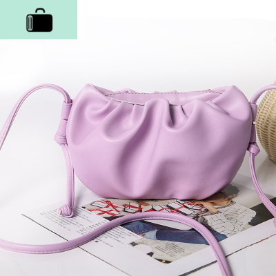 韩版包包女包2020新款夏季斜挎包时尚百搭单肩饺子包迷你小云朵包NEW LAKE女斜挎包