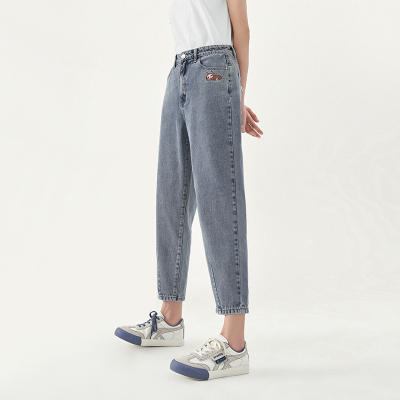 初语高腰牛仔裤女夏2021新款潮卡通刺绣浅色显瘦微收脚九分哈伦裤