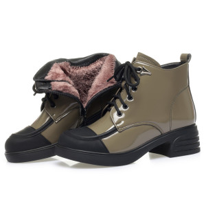马丁靴女冬季新款防滑粗跟短靴厚底加绒棉鞋百搭漆皮大码女士靴子