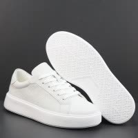 真皮小白鞋男简约百搭板鞋厚底轻便软底休闲鞋子潮流透气男生鞋子