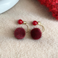 2024新款安可拉红毛球耳环女精致绝美耳钉小众气质秋冬两戴耳饰送女朋友老婆情人节七夕生日礼物