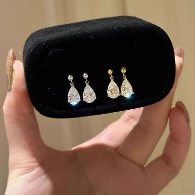 闪钻锆石小水滴吊坠耳钉女简约ins风小众高级感轻奢百搭新品耳饰送女朋友老婆情人节七夕生日礼物