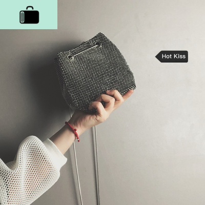 网红水桶小包女2020新款潮韩版洋气亮片单肩包质感时尚链条斜挎包NEW LAKE女士单肩包