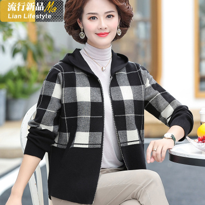恋名媛妈妈秋冬外套短款40岁50中年女春秋装连帽夹克衫中老年人格子上衣妈妈装