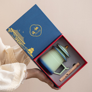 国潮故宫文创公司年会礼品定制logo送领导客户高档新年伴手礼开业