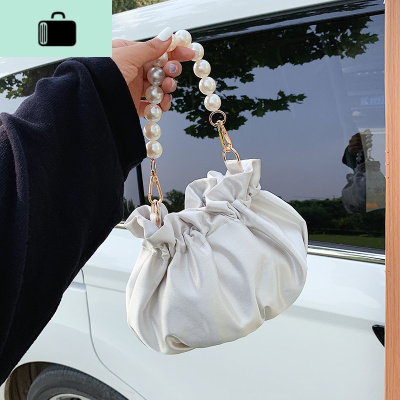 夏季女士小包包2020新款潮时尚网红链条斜挎包百搭ins手提云朵包NEW LAKE女斜挎包