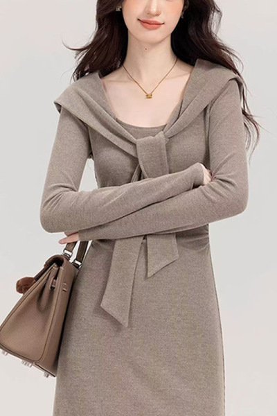 法式慵懒风设计感长袖连衣裙女春秋季新款高级感收腰字包臀长裙子