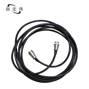 润宏伟转接线 金属加固接口 高速信号无损转换 精致小巧便携设计