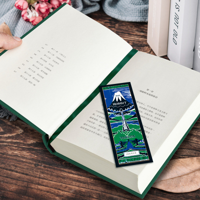 霍比特人/[英]J.R.R.托尔金