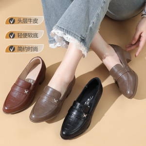 25秋季透气粗跟女真皮单鞋舒适中老年皮鞋复古妈妈防滑软底四季