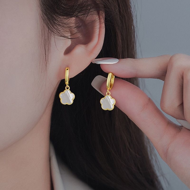 s925银针贝母花朵耳扣女轻奢小众高级感耳钉气质简约百搭网红耳饰送女朋友老婆情人节七夕生日礼物