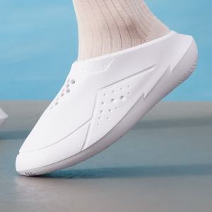 安德玛(Under Armour)运动拖鞋新款男鞋女鞋透气轻便休闲鞋库里篮球运动凉拖3028394-100 ZP
