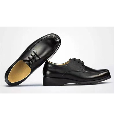 帮客材配斯派尼2101防护皮鞋。399元/双一双起售,免邮