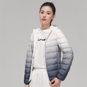 女装秋冬新款90绒轻薄羽绒服女款女式连帽渐变色撞色外套_5274