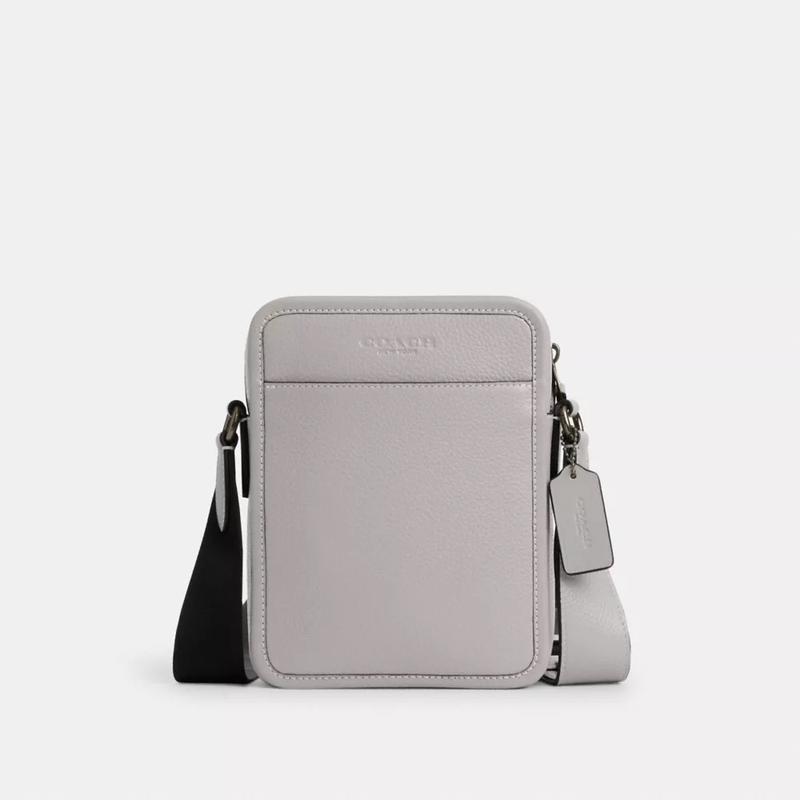 COACH/蔻驰大容量可调节宠物包折叠便携两用宠物出行包