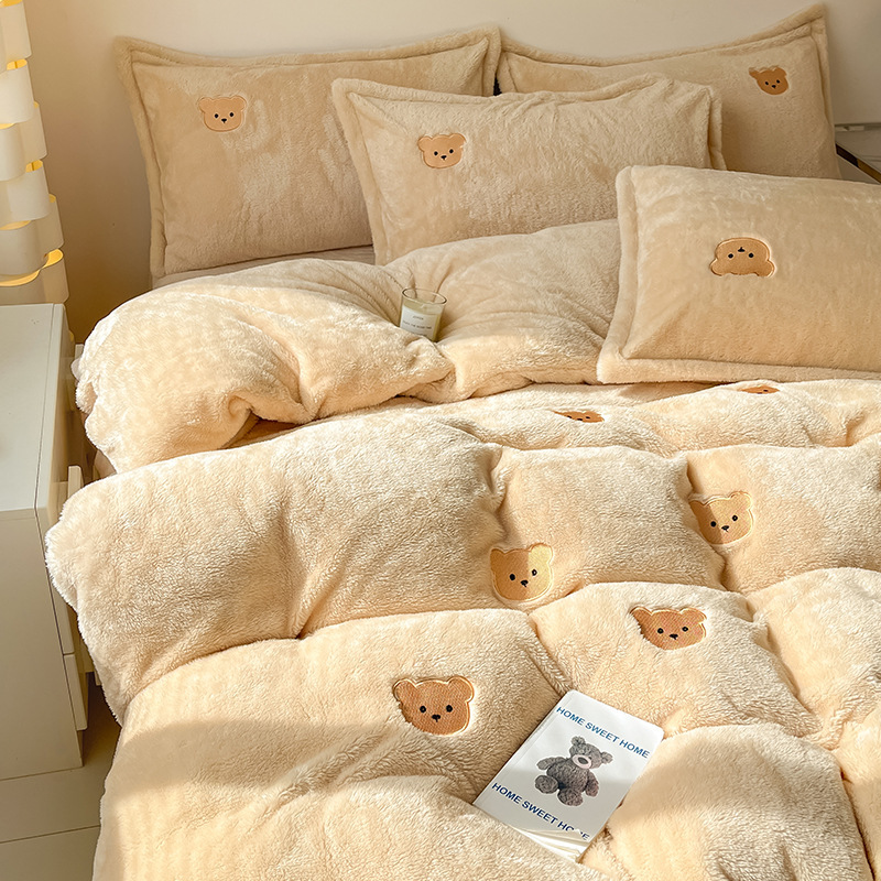 卡通刺绣牛奶绒床上四件套加厚保暖北极绒珊瑚绒床单被套冬季床品