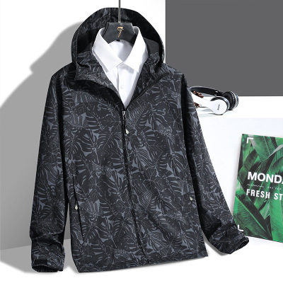 户外情侣冲锋衣防风时尚潮牌多色夹克上衣男士百搭连帽登山服男装