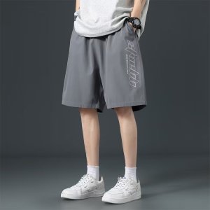 不是运动短裤男士夏季薄款港风宽松潮流印花青少年大裤衩_1