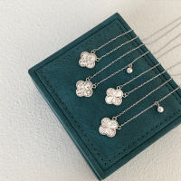 s925纯银四叶草项链女高级感轻奢小众毛衣链配饰精致百搭银饰送女朋友老婆情人节七夕生日礼物