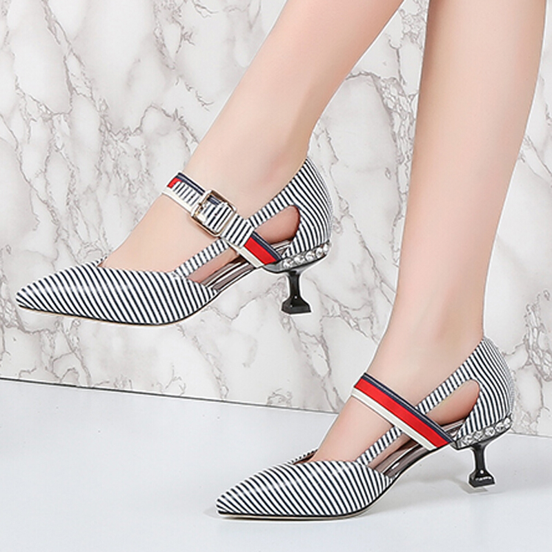 2018夏季新款猫跟鞋女中高跟尖头凉鞋女时尚水钻条纹真皮单鞋女夏季新款鞋OL职业工作鞋大码小码女鞋