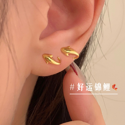 s999足银锦鲤耳钉时尚养耳洞小巧精致耳环新年配饰耳骨钉百搭送女朋友老婆情人节七夕生日礼物