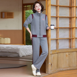 新款妈妈中老年女装运动套装秋装长袖两件套中年运动服服装女