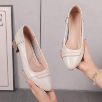 真皮单鞋女中跟春秋浅口女工作皮鞋软底舒适四季鞋粗跟妈妈鞋