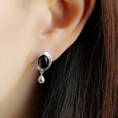 S925纯银耳钉法式复古风黑白色玛瑙水滴形气质灵动耳饰小香风女潮送女朋友老婆情人节七夕生日礼物