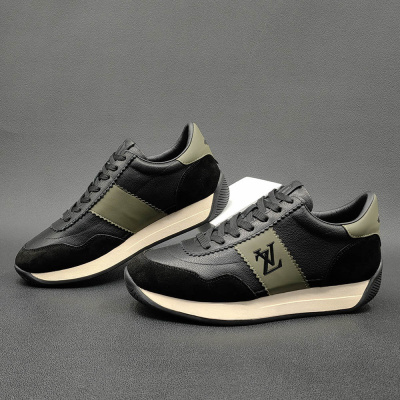 真皮板鞋男款潮流百搭鞋子欧洲站男鞋头层牛皮男士轻奢潮牌休闲鞋