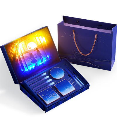 生日礼物女结婚纪念日礼物送女朋友礼物爱的足迹彩妆礼盒生日送女友七夕情人节创意爱的足迹彩妆纸雕灯礼盒爱的足迹彩妆纸雕灯礼盒