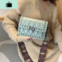 菱格铆钉小方包包女包2020新款宽带斜挎韩版百搭时尚车缝线单肩包NEW LAKE女斜挎包