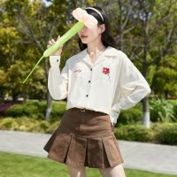 [1.5折价65元]唐狮早春新款长袖衬衫女v领设计感刺绣衬衣港味学院风上衣