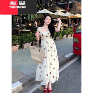 YIBUSHENG遇见家大码法式方领泡泡袖连衣裙女胖mm樱桃刺绣温柔风海边度假裙