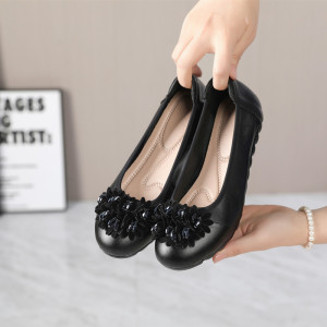 25复古女鞋一脚蹬真皮复古风单鞋春秋女软底浅口32码中老年妈妈鞋