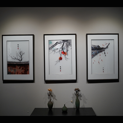 苏绣成品客厅挂画刺绣画苏绣成品挂画客厅带框三联装饰画荷花油画纯手工刺绣中国古风006错针绣