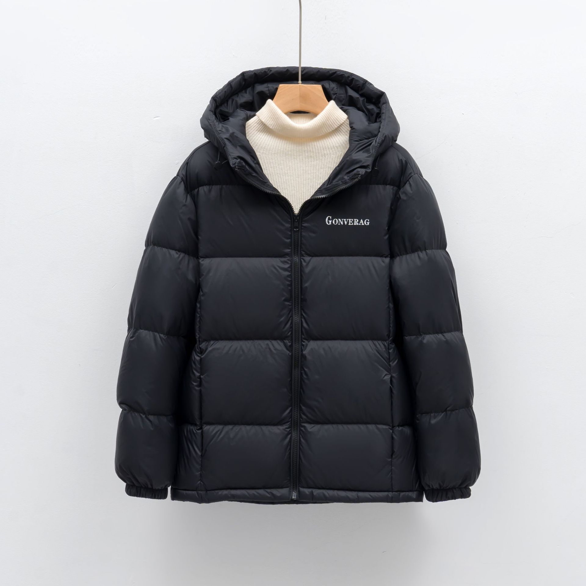 休闲鸭绒短款面包服羽绒服女连帽加厚冬季简约纯色外套_331