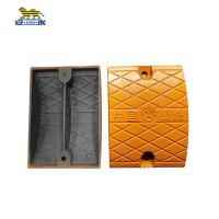 安虎 减速带 梯形铸钢100*30*5CM承重30吨 米