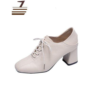 尗卡深口粗跟单鞋女鞋2020新款女士方头英伦风小皮鞋高跟鞋款