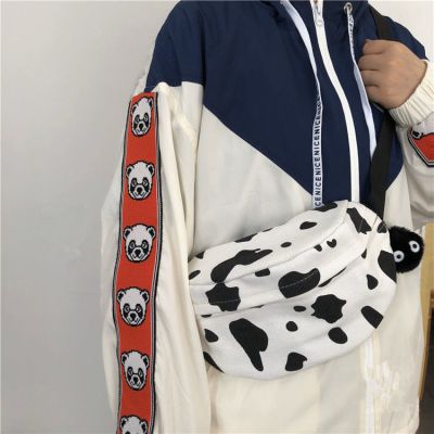 派尼美特韩国ins帆布奶牛纹斜挎包日系原宿风少女可爱学生胸包腰包女