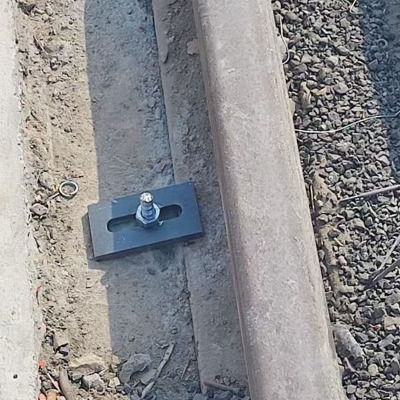 定制轨道压板100*55*10mm钢板+M14*150膨胀螺丝 含施工