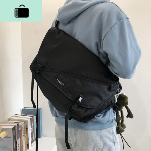 日系搭扣机能斜挎包韩版百搭大容量潮牌单肩包个性街拍男女背包NEW LAKE女斜挎包