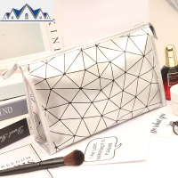 网红化妆包女大容量便携箱品小号旅行盒随身洗漱收纳袋ins风超火 三维工匠收纳包