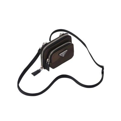 普拉达(PRADA)女士单肩包小巧便携纺织皮革拼接时尚百搭配件日常