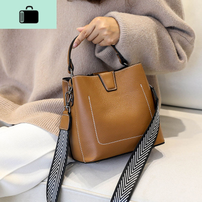水桶包包2020新款潮简约头层牛皮单肩包女包时尚皮手提包斜挎包NEWLAKE