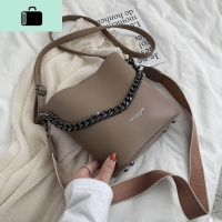 夏天的包包2020新款潮大容量百搭斜挎包女包ins宽肩带链条水桶包NEW LAKE女斜挎包