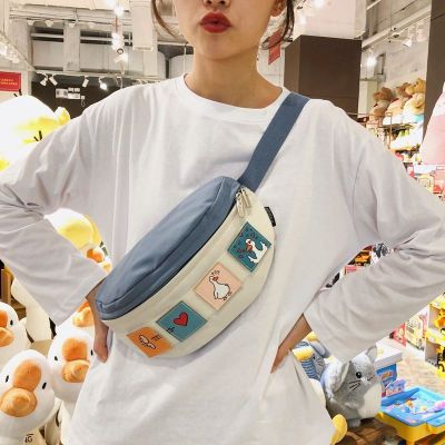 日系原宿简约百搭港风少女胸包女ins街拍腰包小斜挎包学生男女潮
