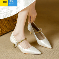 聚范2024秋新款中式配旗袍尖头高跟鞋婚鞋不累脚玛丽珍细跟新娘女单鞋